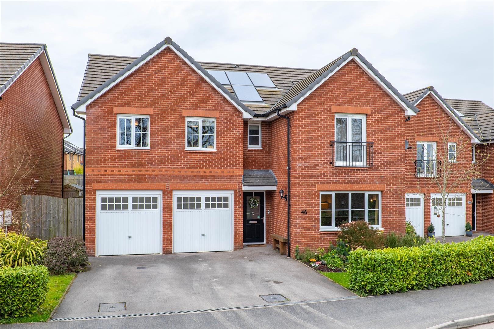 5 bed property in Rossendale Drive, Chorley